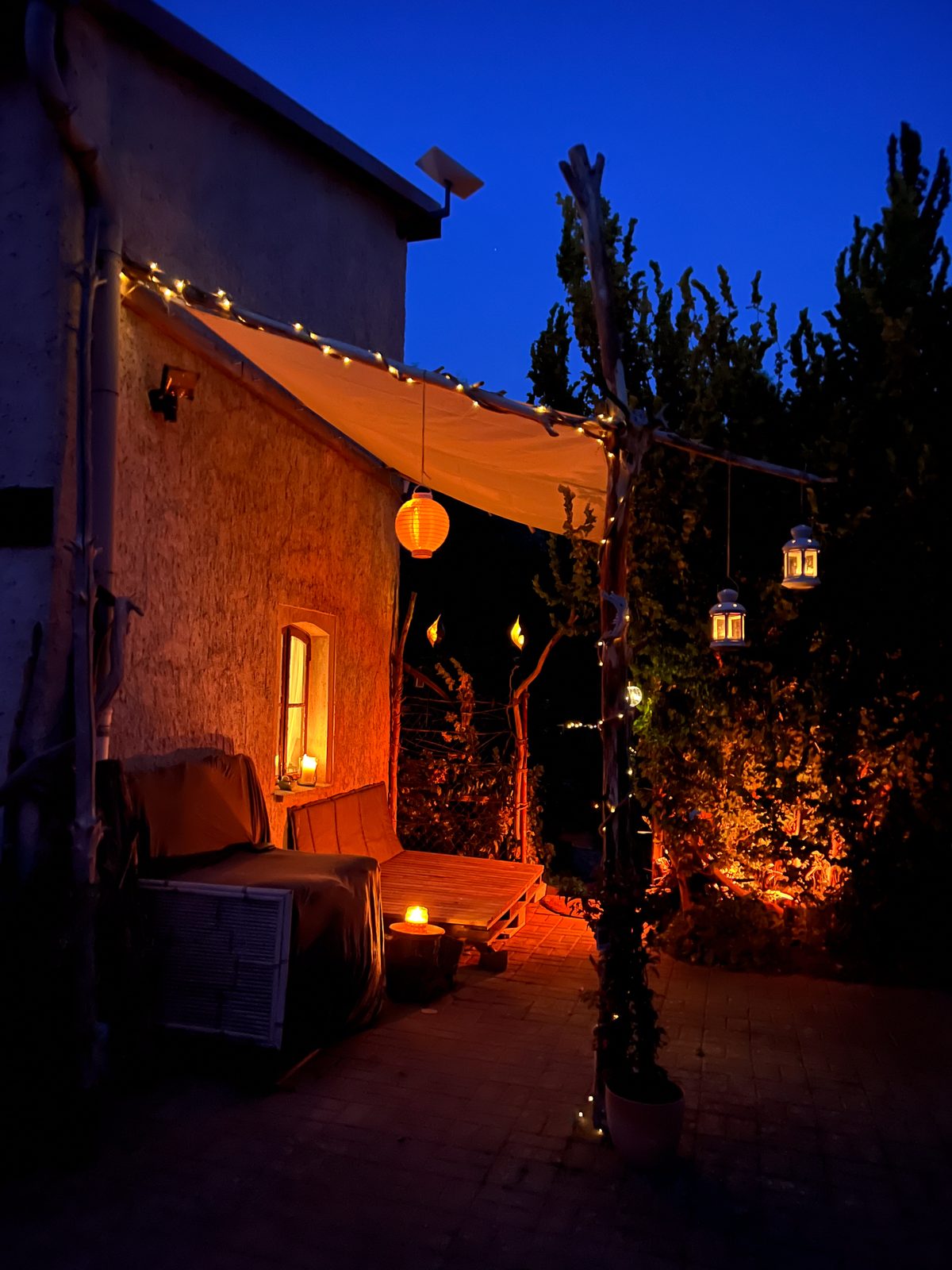 Garten bei Nacht